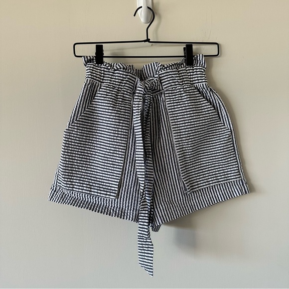Zara Pants - Zara tie front shorts size XS